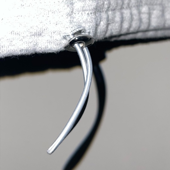 Forever 21 Active Cropped Sweatshirt - Picture 3 of 6